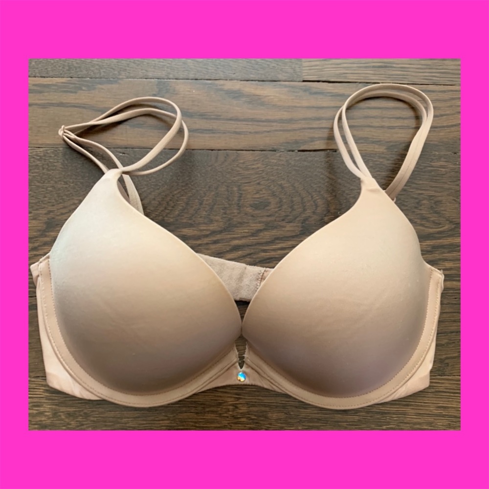 Victoria Secret Push Up Bra, size 32D